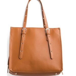 NWT Moda luxe leather handbag w/ crossbody strap